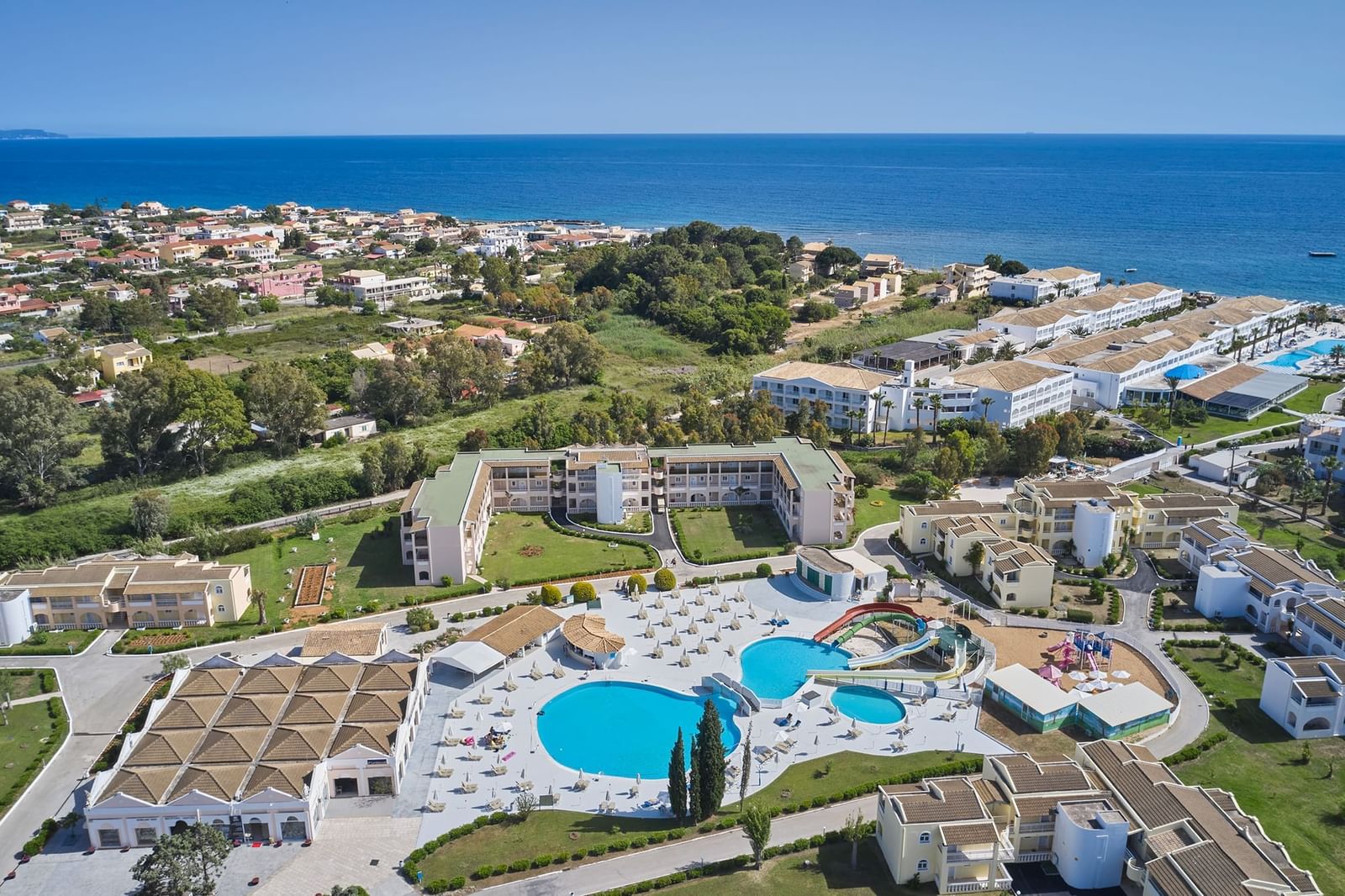 sandy-beach-overview-4
